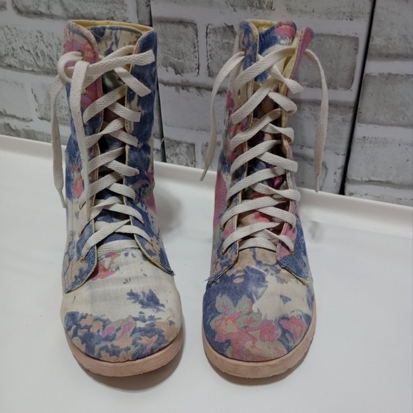 Rue21 Floral Combat Boots - Blue and Pink - Picture 1 of 8